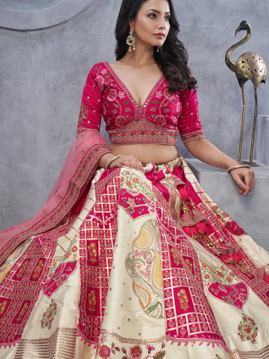 Ivory Organza Silk Lehenga with Red Paisley Motifs & Pink Net Dupatta